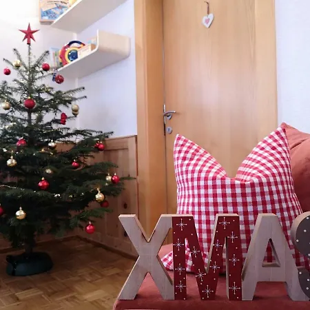 Haus Marieus Apartment *