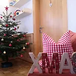 Haus Marieus Διαμέρισμα *